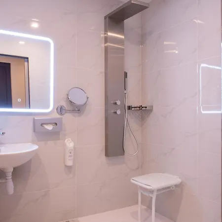 Hotel Golden Tulip Dieppe & Saint-Aubin-sur-Scie