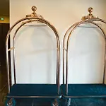 Golden Tulip Dieppe & 锡河边的圣奥班