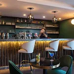 Golden Tulip Dieppe & 酒店 锡河边的圣奥班