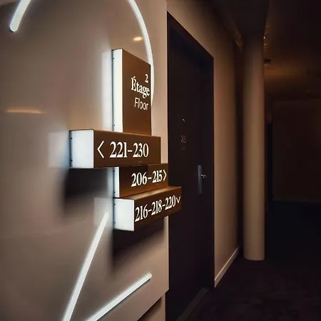 酒店 Golden Tulip Dieppe & 锡河边的圣奥班