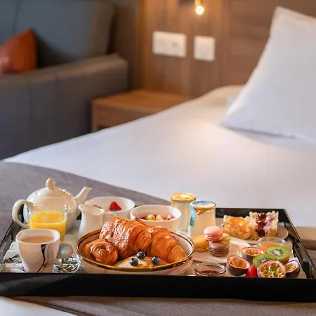 Golden Tulip Dieppe &