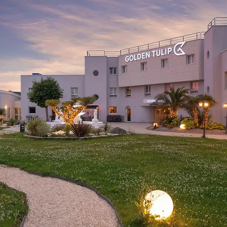 Golden Tulip Dieppe & 锡河边的圣奥班