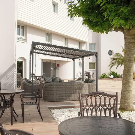 Golden Tulip Dieppe &